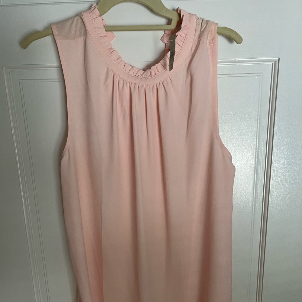 NWT Loft pink sleeveless blouse Size LP